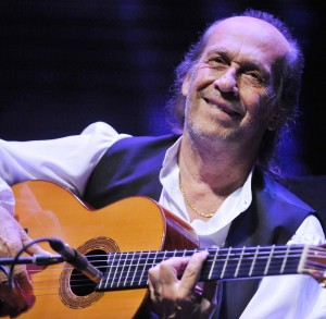 Hommage à Paco de Lucia dans le Teatro de la Maestranza